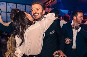 David và Victoria Beckham nhiễm Covid vào tháng 3, nhiều người tiếp xúc gần David và Victoria Beckham nhiễm Covid vào tháng 3, nhiều người tiếp xúc gần