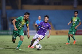 HLV Hà Nội: 'Quang Hải ghi 2 bàn nhưng vẫn chưa đạt 100% phong độ' HLV Hà Nội: 'Quang Hải ghi 2 bàn nhưng vẫn chưa đạt 100% phong độ'