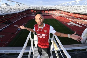 Aubameyang chính thức chốt tương lai tại Arsenal Aubameyang chính thức chốt tương lai tại Arsenal