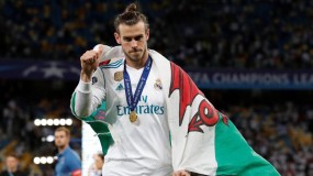 HLV Mourinho nói gì về tin đồn Tottenham muốn có Bale? HLV Mourinho nói gì về tin đồn Tottenham muốn có Bale?