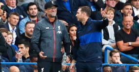 HLV Klopp: 'Chelsea có 3 ngôi sao khiến tôi phải đặc biệt dè chừng' HLV Klopp: 'Chelsea có 3 ngôi sao khiến tôi phải đặc biệt dè chừng'