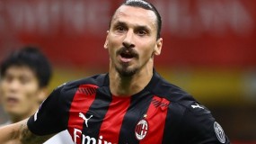 Ibrahimovic: 'Covid-19 quá dũng cảm khi dám thách thức tôi' Ibrahimovic: 'Covid-19 quá dũng cảm khi dám thách thức tôi'