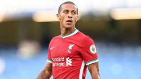 Jurgen Klopp: 'Khi Thiago cầm bóng, cậu ấy như một đứa trẻ' Jurgen Klopp: 'Khi Thiago cầm bóng, cậu ấy như một đứa trẻ'
