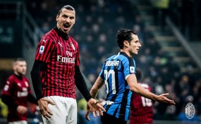 Hàng loạt ngôi sao dương tính Covid-19, Serie A nguy cơ phải hoãn lần thứ 2 Hàng loạt ngôi sao dương tính Covid-19, Serie A nguy cơ phải hoãn lần thứ 2