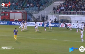 VIDEO: Bật cao như Ronaldo, cựu sao U23 Việt Nam ghi bàn đẹp mắt cho Hà Nội VIDEO: Bật cao như Ronaldo, cựu sao U23 Việt Nam ghi bàn đẹp mắt cho Hà Nội