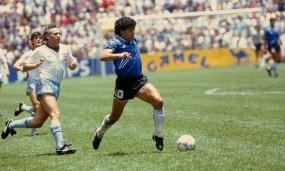 VIDEO: Những phẩm chất kỹ thuật thiên tài biến Maradona thành huyền thoại bất tử của bóng đá thế giới VIDEO: Những phẩm chất kỹ thuật thiên tài biến Maradona thành huyền thoại bất tử của bóng đá thế giới