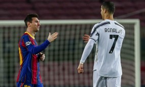 Ronaldo: 'Messi chưa bao giờ đối thủ của tôi' Ronaldo: 'Messi chưa bao giờ đối thủ của tôi'