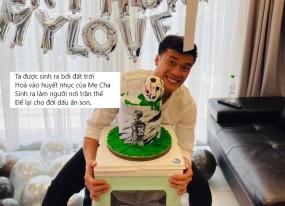 Bùi Tiến Dũng tự chúc mừng sinh nhật bằng thơ và 'triết lý sống' đầy sự từng trải Bùi Tiến Dũng tự chúc mừng sinh nhật bằng thơ và 'triết lý sống' đầy sự từng trải