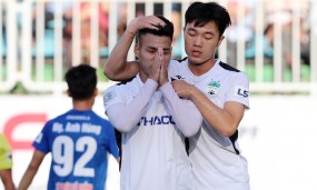 Xuân Trường: 'Văn Thanh từng bật khóc vì không thể cùng ĐT Việt Nam vô địch AFF Cup 2018' Xuân Trường: 'Văn Thanh từng bật khóc vì không thể cùng ĐT Việt Nam vô địch AFF Cup 2018'