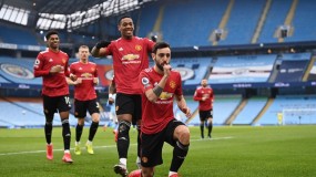 Giúp M.U đánh sập Etihad, 'thánh gánh team' Bruno 'bỏ túi' một loạt thống kê khủng Giúp M.U đánh sập Etihad, 'thánh gánh team' Bruno 'bỏ túi' một loạt thống kê khủng