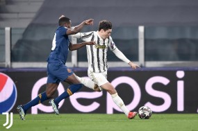 Ronaldo im tiếng, Juventus bị loại khỏi Champions League dù chơi hơn người Ronaldo im tiếng, Juventus bị loại khỏi Champions League dù chơi hơn người