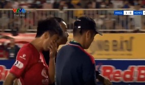 VIDEO: Lee Nguyễn ngậm ngùi rời sân từ sớm trong ngày trở lại Pleiku VIDEO: Lee Nguyễn ngậm ngùi rời sân từ sớm trong ngày trở lại Pleiku