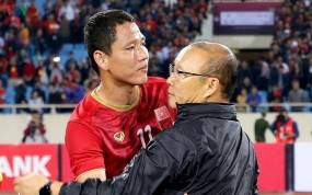 “Lão già gân” Anh Đức báo tin cực vui cho HLV Park Hang Seo và ĐTVN “Lão già gân” Anh Đức báo tin cực vui cho HLV Park Hang Seo và ĐTVN