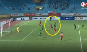 VIDEO: Trọng Hoàng ghi bàn sau pha phản công như sách giáo khoa của Viettel VIDEO: Trọng Hoàng ghi bàn sau pha phản công như sách giáo khoa của Viettel