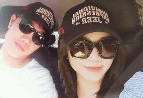 Vợ sắp cưới của Xuân Trường từng bị CĐM chỉ trích vì bảo vệ người yêu Vợ sắp cưới của Xuân Trường từng bị CĐM chỉ trích vì bảo vệ người yêu