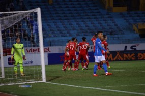Tài khoản đã 'ting ting' nhưng Than Quảng Ninh vẫn thua Viettel sau hàng loạt sai lầm khó hiểu Tài khoản đã 'ting ting' nhưng Than Quảng Ninh vẫn thua Viettel sau hàng loạt sai lầm khó hiểu