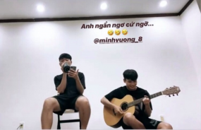 VIDEO: Xuân Trường cầm đầu, Minh Vương và dàn sao HAGL thảnh thơi đàn hát trước đại chiến Hà Nội VIDEO: Xuân Trường cầm đầu, Minh Vương và dàn sao HAGL thảnh thơi đàn hát trước đại chiến Hà Nội