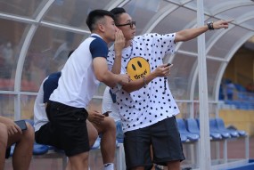 Quảng Ninh thua đau Viettel, Nghiêm Xuân Tú đăng ảnh “độc” muốn làm HLV Quảng Ninh thua đau Viettel, Nghiêm Xuân Tú đăng ảnh “độc” muốn làm HLV