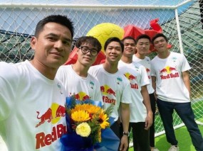 Thầy Công Phượng nhận vinh dự cực lớn từ FIFA, danh thủ Việt Nam cũng phải ngả mũ Thầy Công Phượng nhận vinh dự cực lớn từ FIFA, danh thủ Việt Nam cũng phải ngả mũ