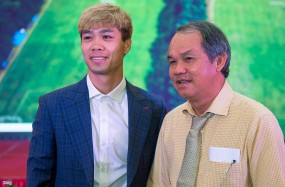 Bầu Đức: ‘Ai bán Công Phượng đâu mà mua, lâu lâu cho mượn cho vui thôi’ Bầu Đức: ‘Ai bán Công Phượng đâu mà mua, lâu lâu cho mượn cho vui thôi’