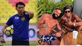 HLV Malaysia 'tái mặt' khi học trò gặp huyền thoại Ronaldinho ở UAE HLV Malaysia 'tái mặt' khi học trò gặp huyền thoại Ronaldinho ở UAE