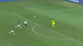 VIDEO: Messi và Aguero vẽ siêu phẩm ở Copa America VIDEO: Messi và Aguero vẽ siêu phẩm ở Copa America