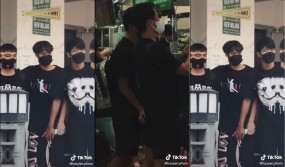 VIDEO: Đức Chinh thiếu thốn phải sờ 'họa mi' Văn Toàn và mông của Đình Trọng VIDEO: Đức Chinh thiếu thốn phải sờ 'họa mi' Văn Toàn và mông của Đình Trọng