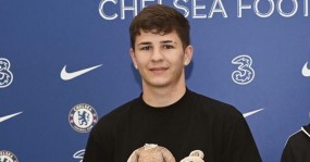 Sao trẻ từng ăn tập ở Chelsea muốn cống hiến cho ĐT Thái Lan Sao trẻ từng ăn tập ở Chelsea muốn cống hiến cho ĐT Thái Lan