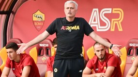 VIDEO: Mourinho ra mắt AS Roma bằng thắng lợi hủy diệt 10-0 VIDEO: Mourinho ra mắt AS Roma bằng thắng lợi hủy diệt 10-0
