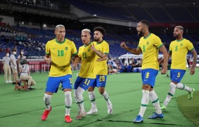 Thẻ đỏ từ rất sớm, Brazil chia điểm nhạt nhòa cùng Bờ Biển Ngà Thẻ đỏ từ rất sớm, Brazil chia điểm nhạt nhòa cùng Bờ Biển Ngà