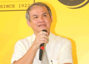 HAGL đứng trước nguy cơ tước mất chức vô địch, bầu Đức nói gì? HAGL đứng trước nguy cơ tước mất chức vô địch, bầu Đức nói gì?