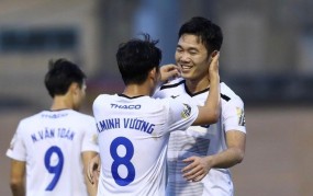 Minh Vương chấn thương, Xuân Trường viết tâm thư: 'Tôi thấy bất công cho bạn' Minh Vương chấn thương, Xuân Trường viết tâm thư: 'Tôi thấy bất công cho bạn'