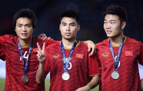 Thiếu Hùng Dũng, HLV Park chọn đội phó mới cho ĐT Việt Nam trước vòng loại World Cup Thiếu Hùng Dũng, HLV Park chọn đội phó mới cho ĐT Việt Nam trước vòng loại World Cup