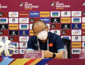 HLV Park Hang-seo: 'Nếu không mất người, ĐT Việt Nam đã thắng 3-2 trước Ả Rập' HLV Park Hang-seo: 'Nếu không mất người, ĐT Việt Nam đã thắng 3-2 trước Ả Rập'