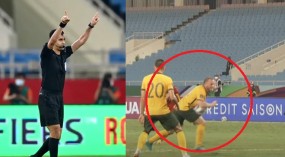 ĐT Việt Nam bị từ chối 1 quả penalty rõ mười mươi sau khi trọng tài tham khảo VAR ĐT Việt Nam bị từ chối 1 quả penalty rõ mười mươi sau khi trọng tài tham khảo VAR