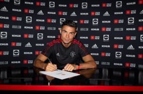 Cựu danh thủ MU: 'Ronaldo sẽ là Vua phá lưới NHA khi chơi bên cạnh Bruno Fernandes và Pogba' Cựu danh thủ MU: 'Ronaldo sẽ là Vua phá lưới NHA khi chơi bên cạnh Bruno Fernandes và Pogba'