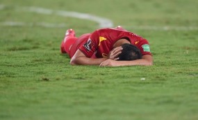 Ban quản lý sân Mỹ Đình: 'Muốn sửa sân nhưng không có tiền' Ban quản lý sân Mỹ Đình: 'Muốn sửa sân nhưng không có tiền'