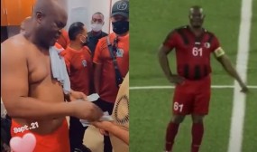 VIDEO: Phó tổng thống phát tiền cho đối thủ sau trận thua của đội nhà VIDEO: Phó tổng thống phát tiền cho đối thủ sau trận thua của đội nhà