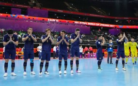VIDEO: Thi đấu chủ quan, ĐT Futsal Thái Lan thảm bại 0-7 tại vòng 1/8 VIDEO: Thi đấu chủ quan, ĐT Futsal Thái Lan thảm bại 0-7 tại vòng 1/8