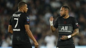 Mbappe thừa nhận đã chửi Neymar là ... ‘thằng ăn mày’ Mbappe thừa nhận đã chửi Neymar là ... ‘thằng ăn mày’