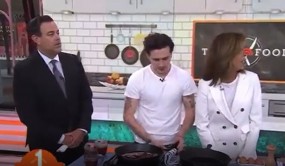 VIDEO: Cậu cả nhà Beckham bị chê nấu ăn dở trên sóng truyền hình