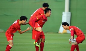 VIDEO: ĐT Việt Nam chơi đuổi bắt cực lầy, lấy lại tâm lý sau trận thua Trung Quốc VIDEO: ĐT Việt Nam chơi đuổi bắt cực lầy, lấy lại tâm lý sau trận thua Trung Quốc