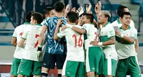 VIDEO: Đánh bại Đài Loan, ĐT Indonesia vượt qua Play-off Vòng loại Asian Cup 2023 VIDEO: Đánh bại Đài Loan, ĐT Indonesia vượt qua Play-off Vòng loại Asian Cup 2023
