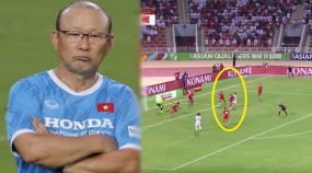 Chuyên gia Việt: 'ĐT Việt Nam xứng đáng được hưởng một quả penalty trước Oman' Chuyên gia Việt: 'ĐT Việt Nam xứng đáng được hưởng một quả penalty trước Oman'