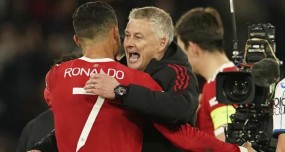 Man United ngược dòng ngoạn mục, HLV Solskjaer hết lời ca ngợi Ronaldo Man United ngược dòng ngoạn mục, HLV Solskjaer hết lời ca ngợi Ronaldo