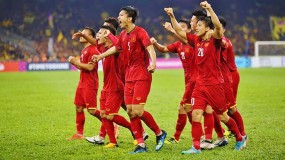 AFC công bố danh sách các CLB đạt chuẩn chuyên nghiệp: Việt Nam áp đảo AFC công bố danh sách các CLB đạt chuẩn chuyên nghiệp: Việt Nam áp đảo