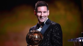 Messi đăng tâm thư xúc động sau khi dành QBV, dàn sao liên tục gửi lời chúc mừng