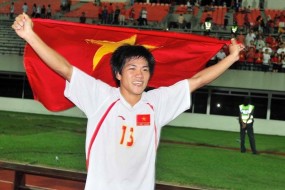 Cựu danh thủ Nguyễn Quang Hải: 'Tôi tin Công Phượng sẽ toả sáng ở AFF Cup 2020' Cựu danh thủ Nguyễn Quang Hải: 'Tôi tin Công Phượng sẽ toả sáng ở AFF Cup 2020'