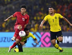 Hậu vệ Malaysia: 'Tôi không thể quên thất bại cay đắng trước Việt Nam' Hậu vệ Malaysia: 'Tôi không thể quên thất bại cay đắng trước Việt Nam'