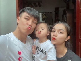 Tiến Dũng về nhà sau 3 tháng, bà xã Khánh Linh than 'mất chồng' Tiến Dũng về nhà sau 3 tháng, bà xã Khánh Linh than 'mất chồng'